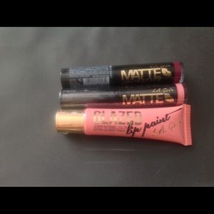 L.A. Girl Lip Bundles 💋